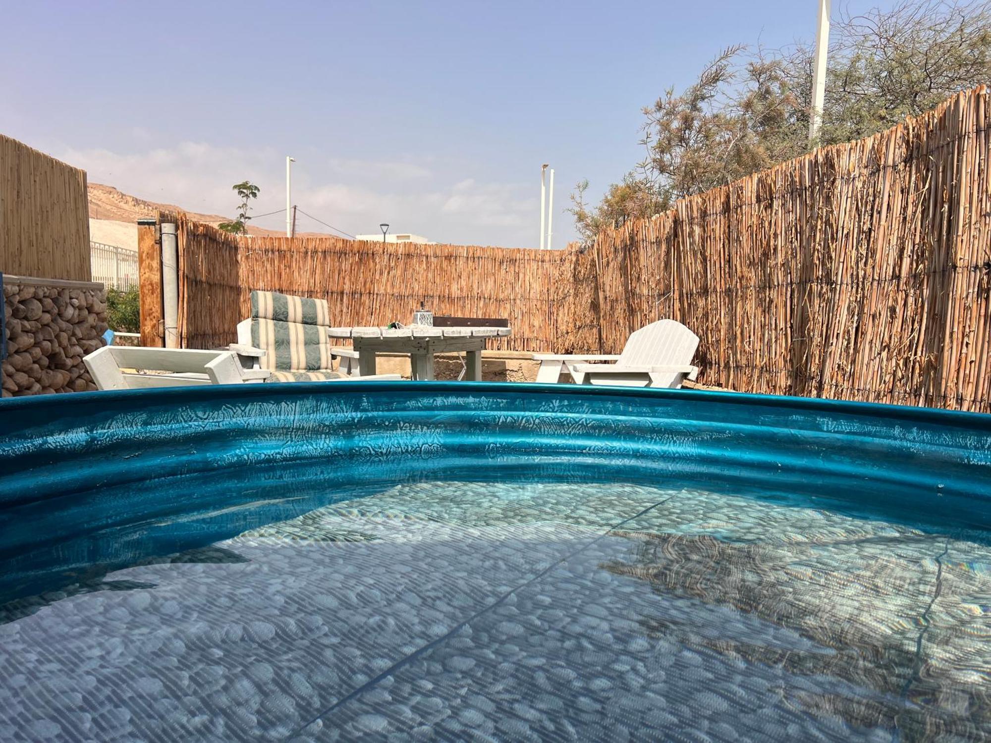 King Of The Dead Sea By Crown Apartment Neve Zohar Exterior photo